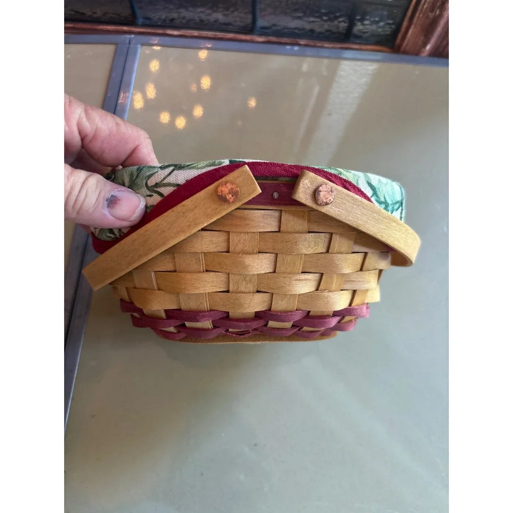 Longaberger 2004 Tree Trimming Gumdrop Basket Holly Liner & Protector 40962